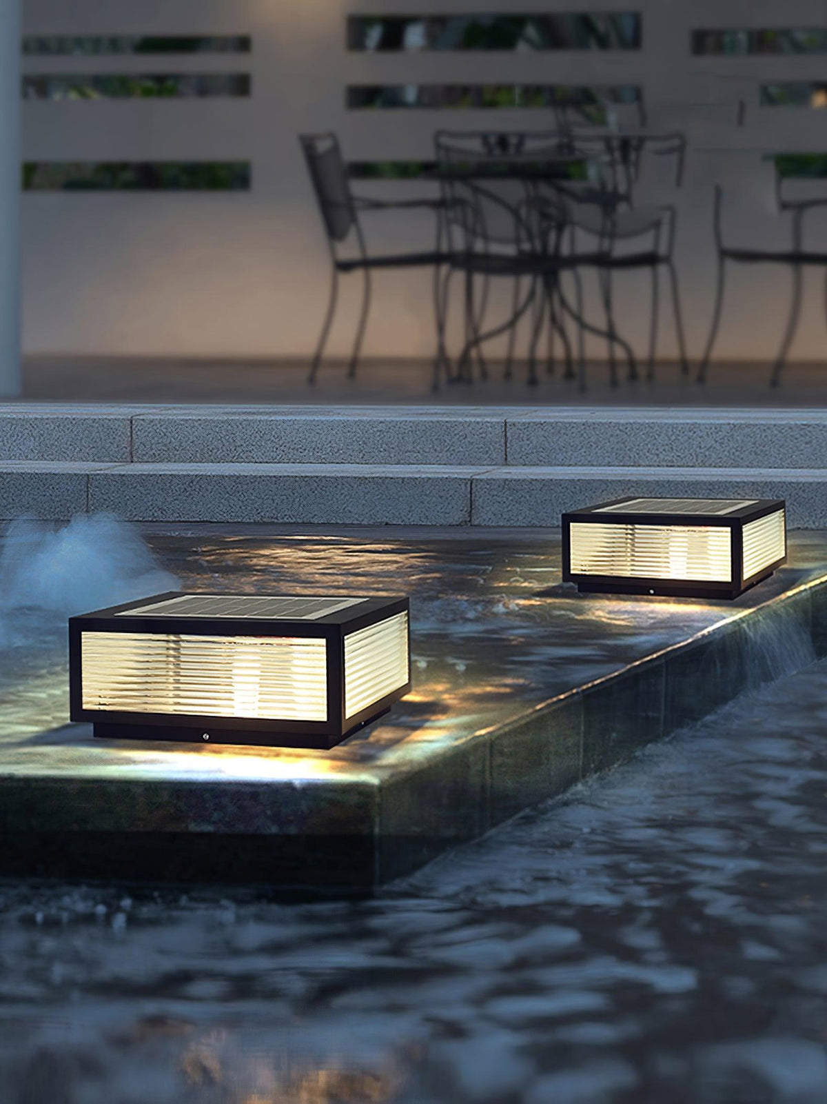 Mistrielle Glass Outdoor Garden Light