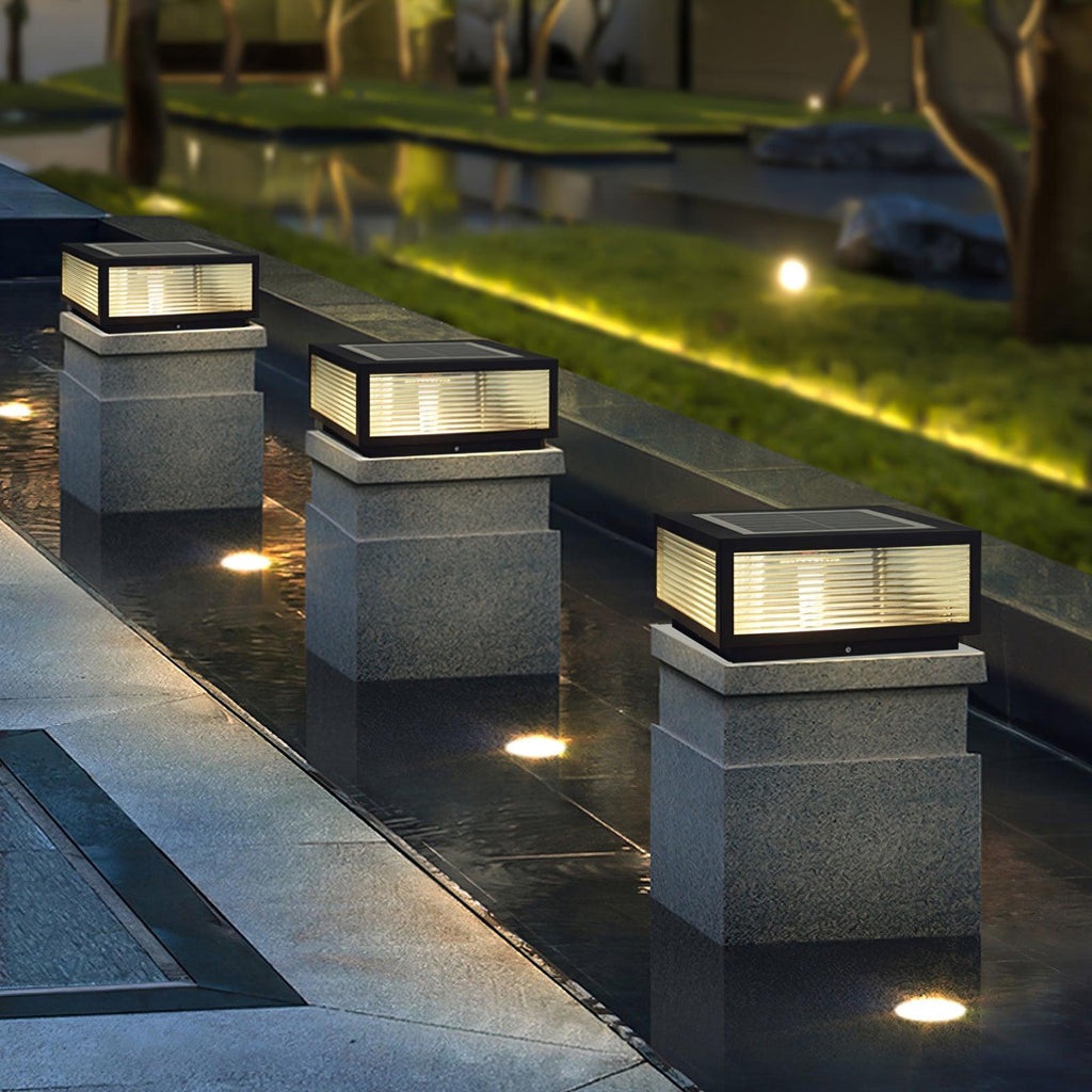 Mistrielle Glass Outdoor Garden Light