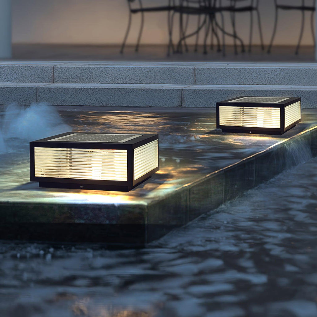 Mistrielle Glass Outdoor Garden Light
