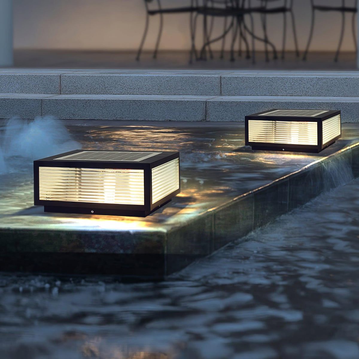 Mistrielle Glass Outdoor Garden Light