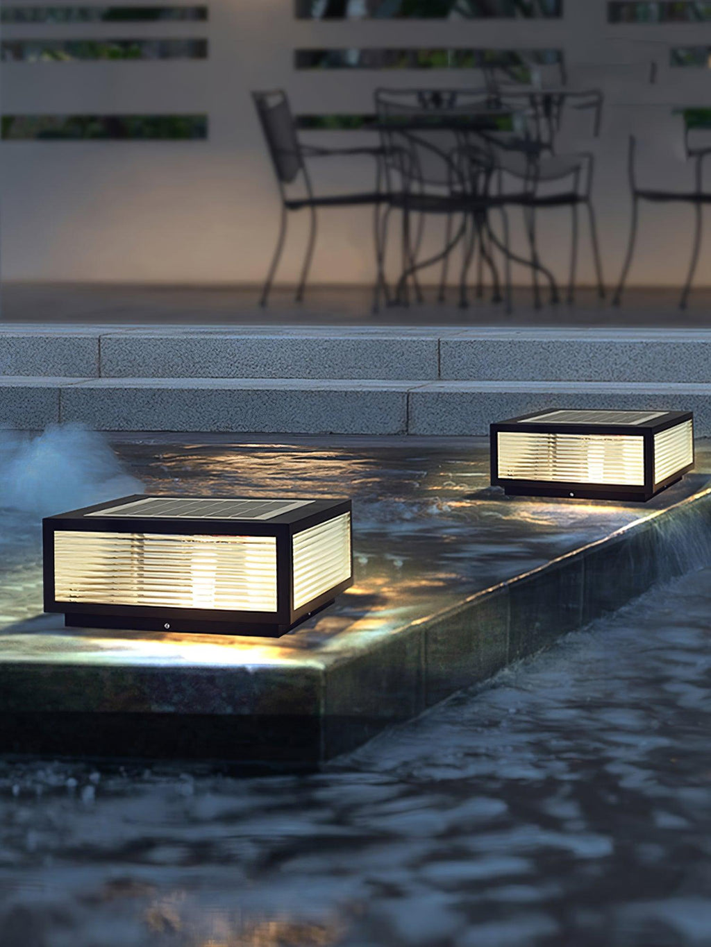 Mistrielle Glass Outdoor Garden Light