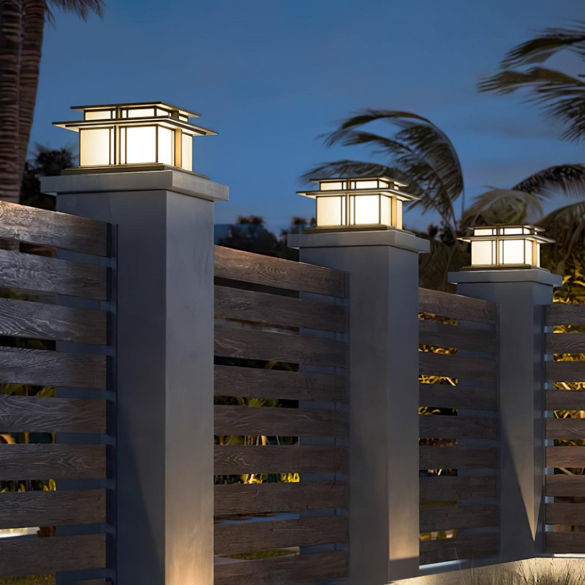Kaeloria Acrylic Solar Outdoor Post Lamp
