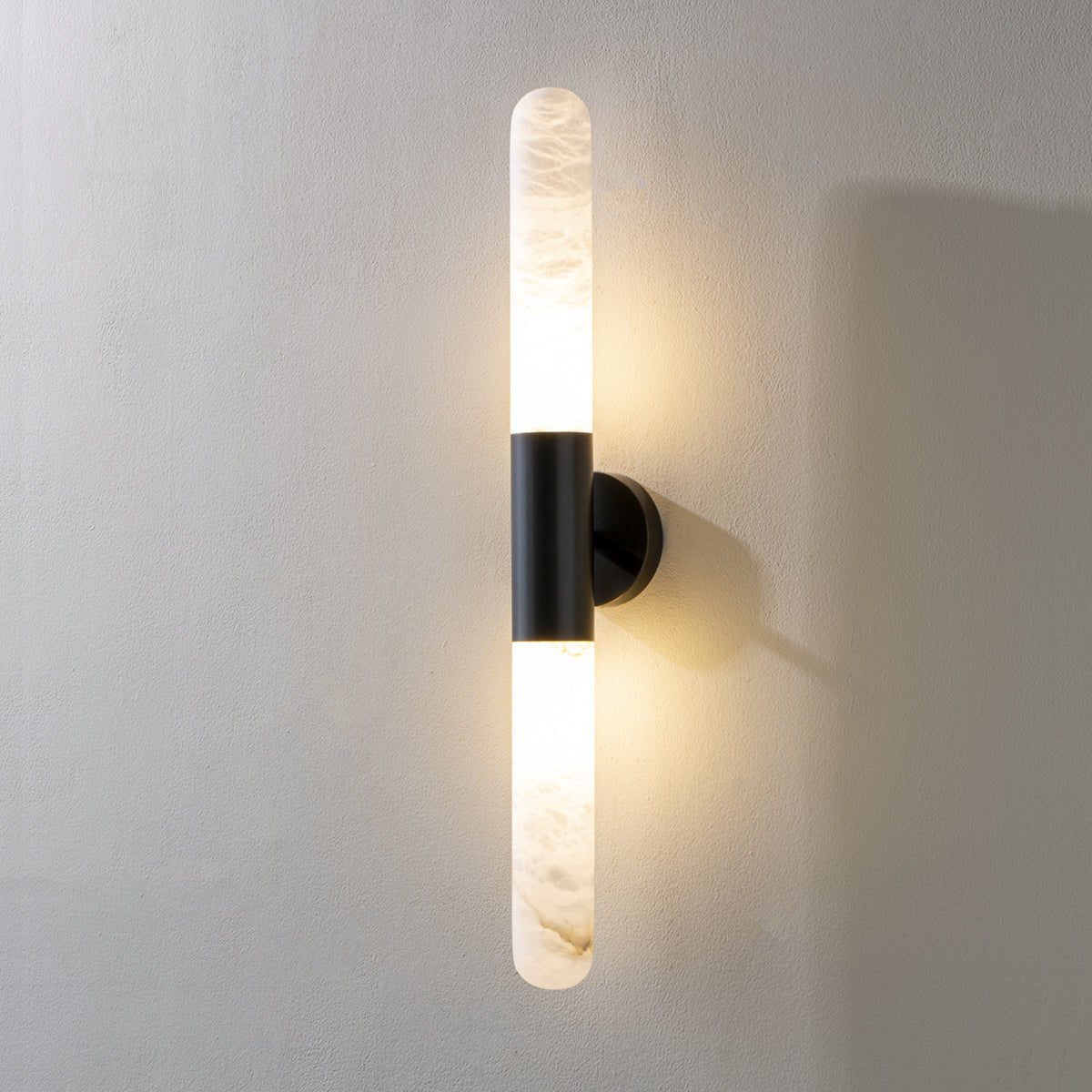 Heliandre Sculpted Alabaster Wall Lamp#Finish_Black & White#Kelvin range_Warm Light