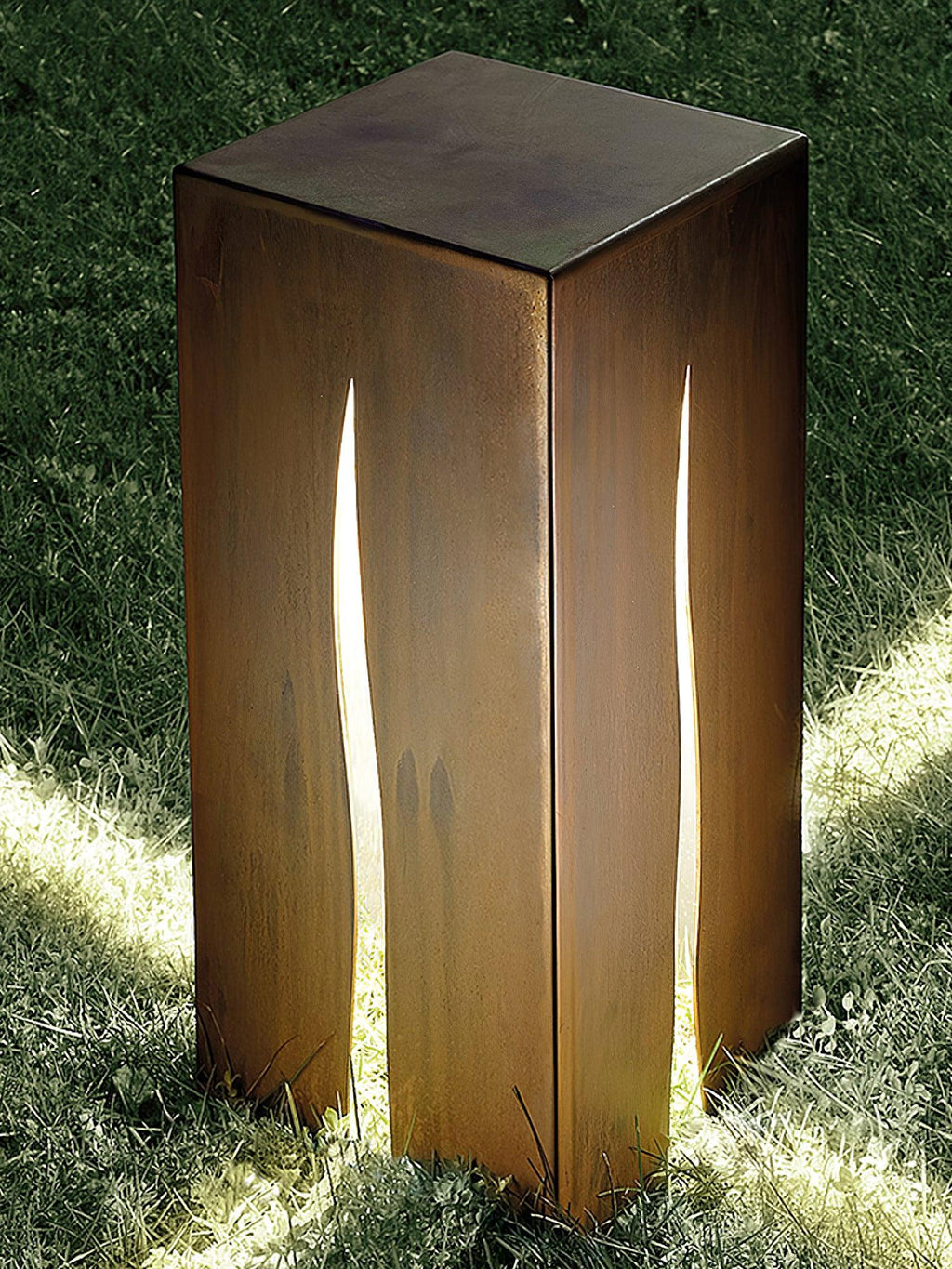 Giraselle Rustic Metal Cube Outdoor Garden Light