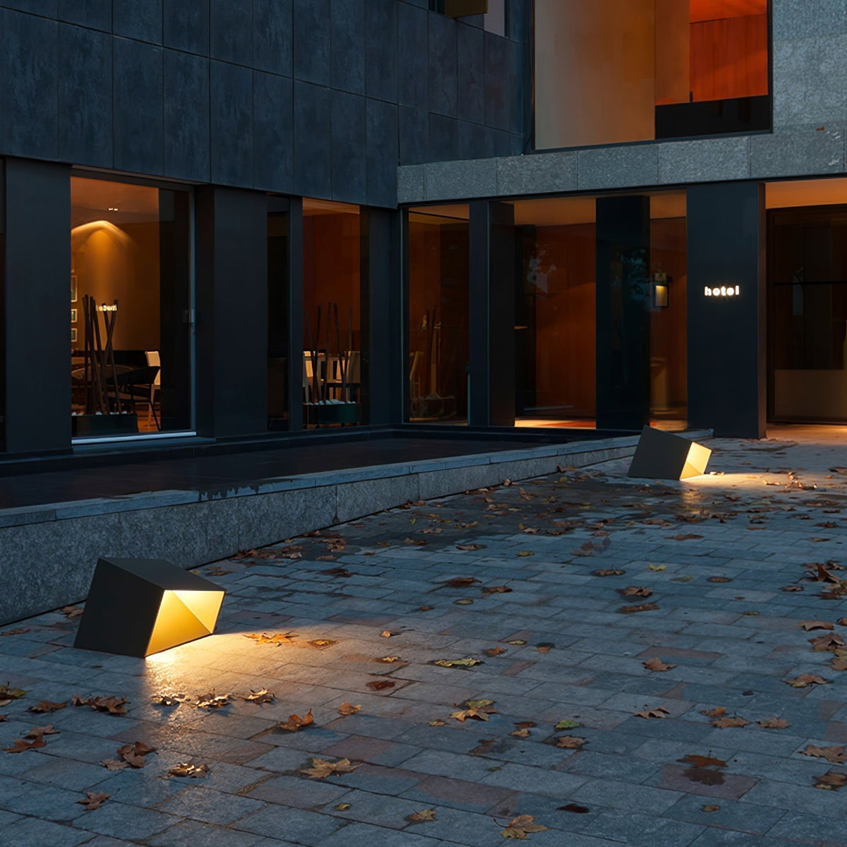 Fennoria Metal Cube Solar Outdoor Garden Light