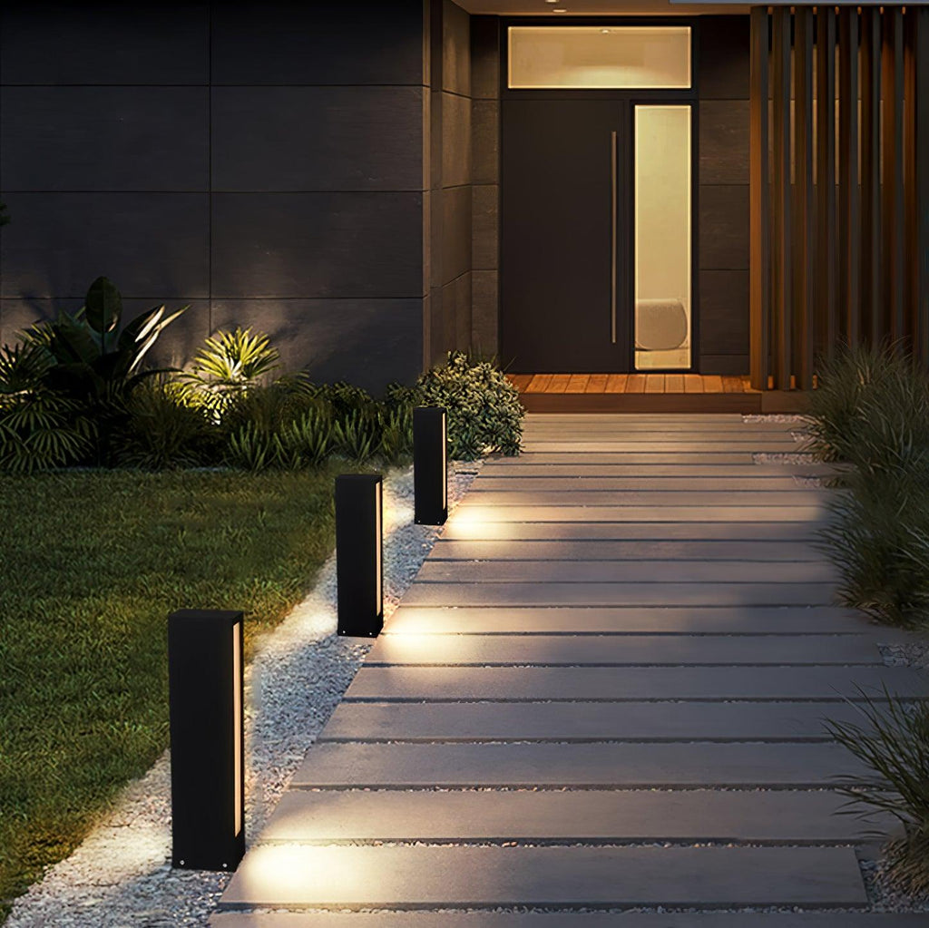 Xyravelle Aluminum Outdoor Post Lamp