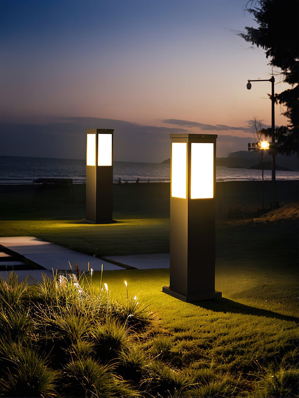 Rosavere Metal Acrylic Bollard Outdoor Lamp