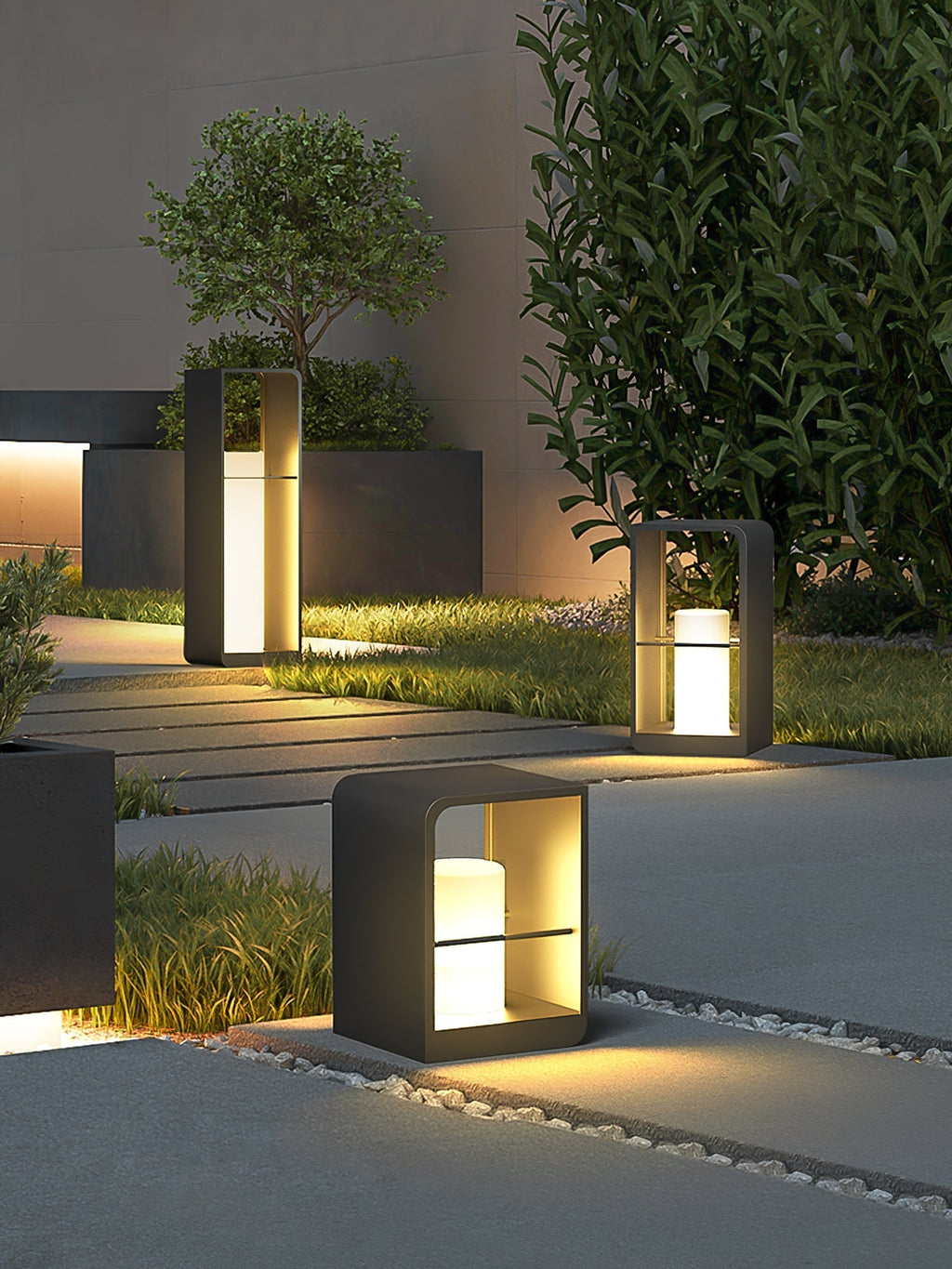 Quillesse Metal Solar Lantern Outdoor Garden Light