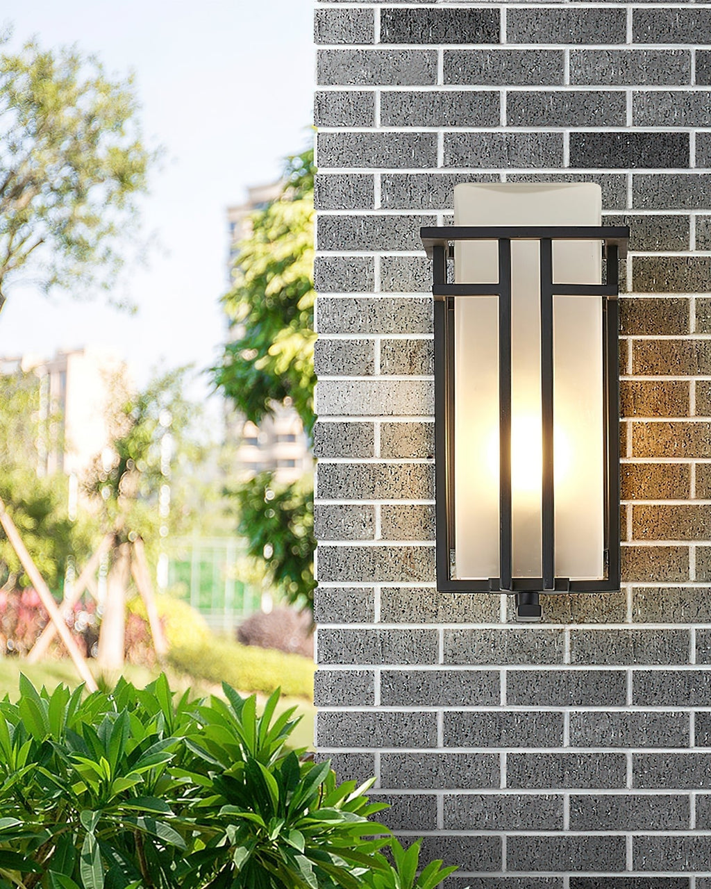 Lysavelle Vintage Iron Outdoor Wall Lamp