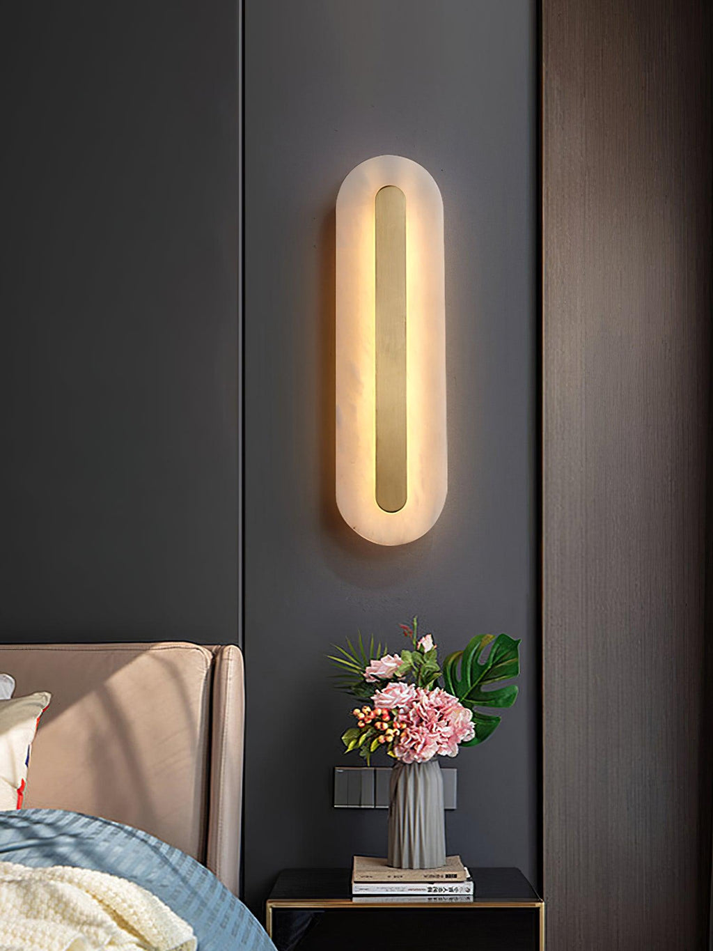 Brisora Alabaster Rounded Wall Lamp