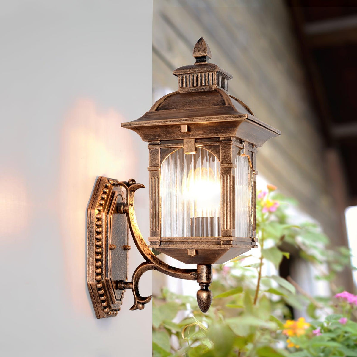 Halovelle Metal Roof Outdoor Wall Lamp