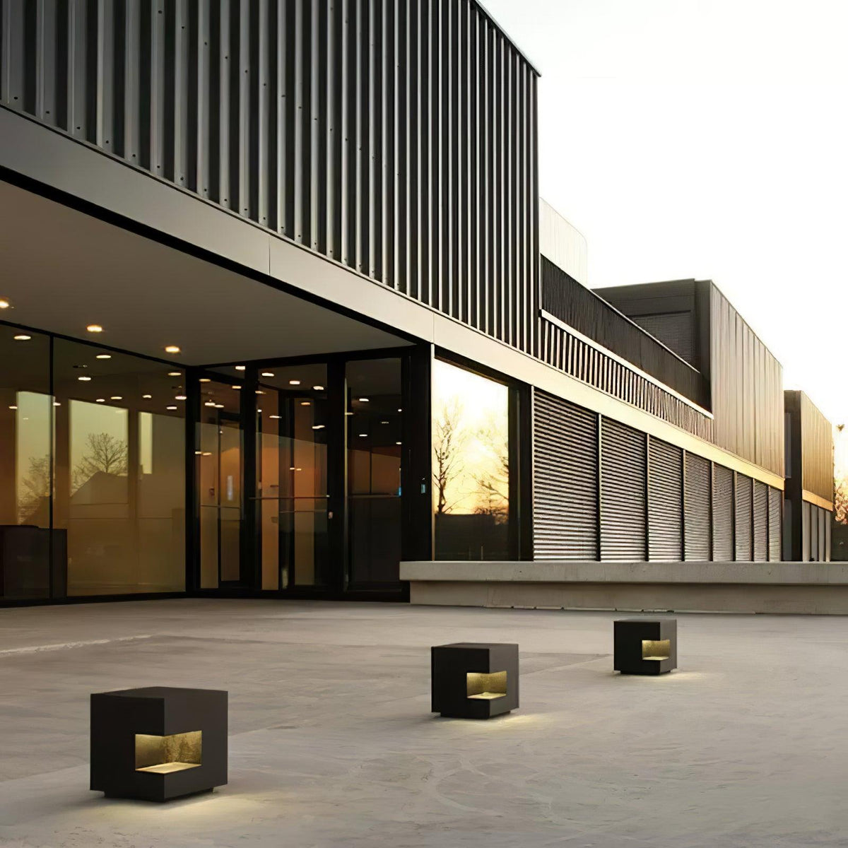 Asterelle Metal Cube Outdoor Post Lamp