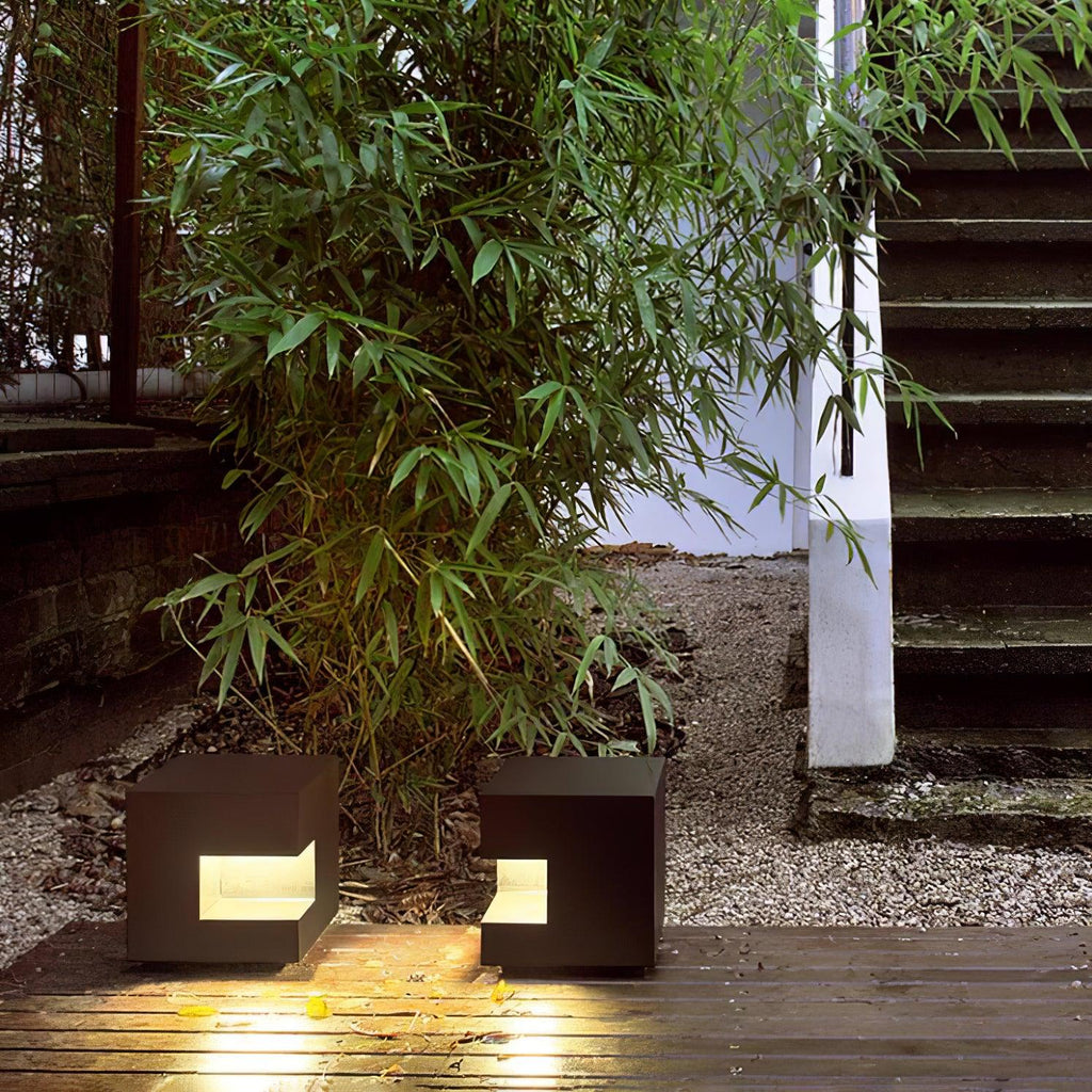 Asterelle Metal Cube Outdoor Post Lamp