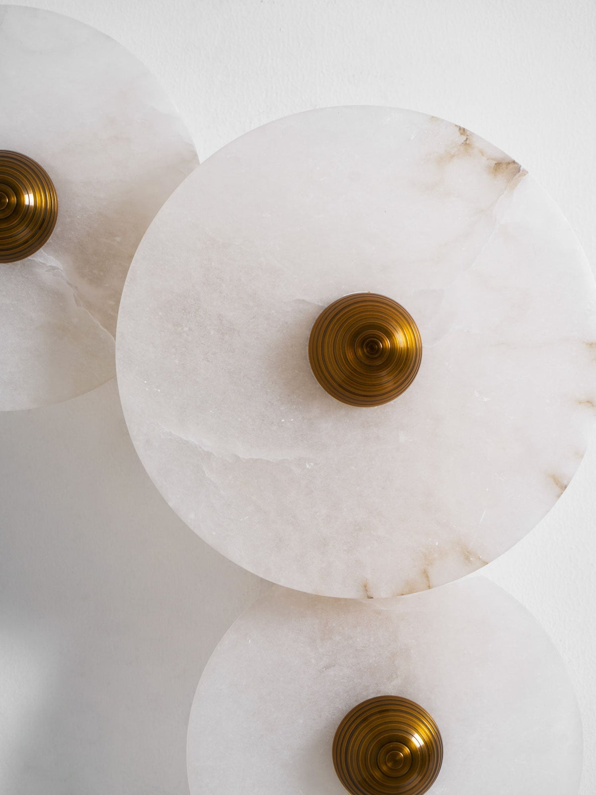 Galvessa Alabaster Wall Lamp