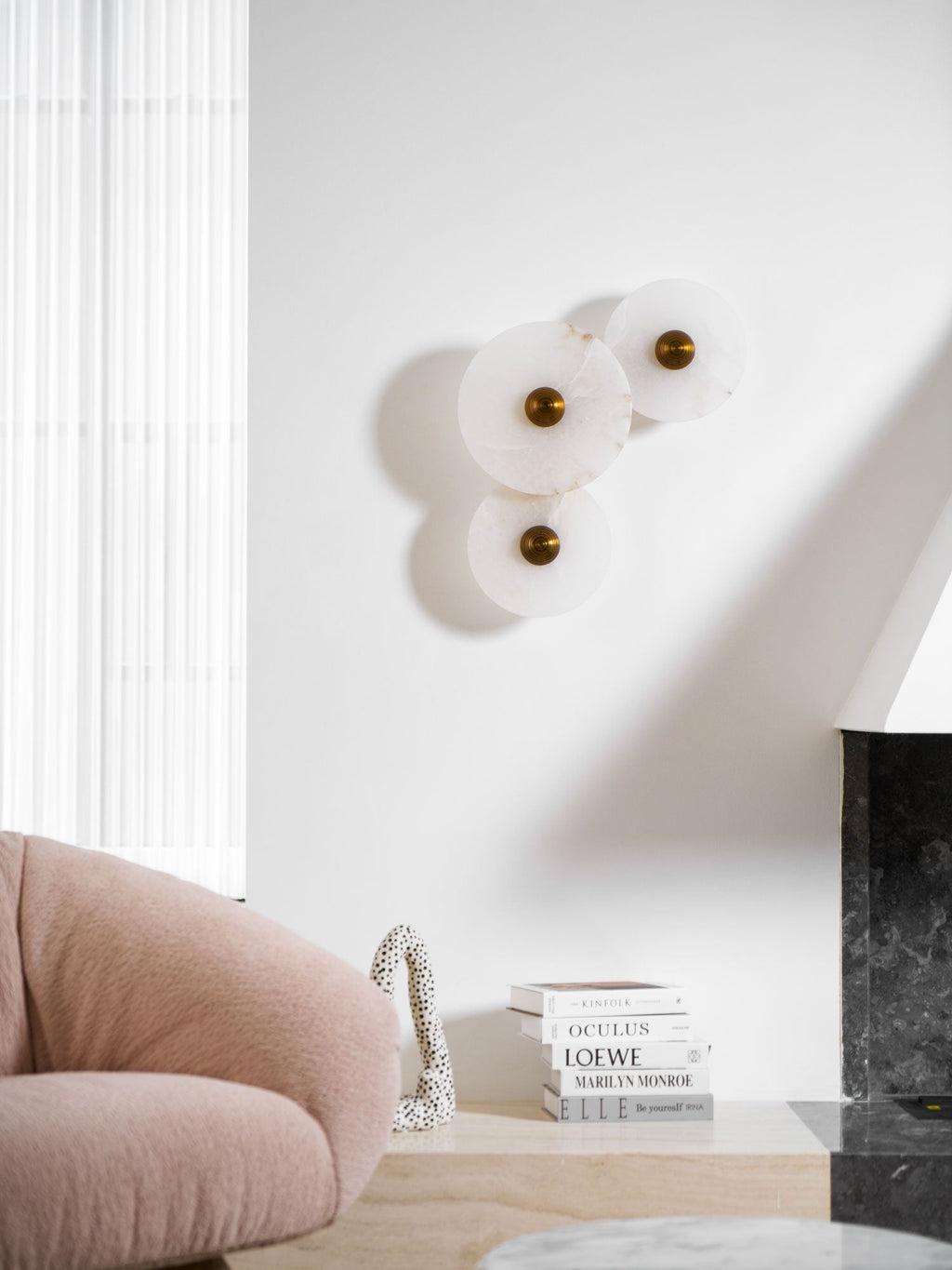 Galvessa Alabaster Wall Lamp