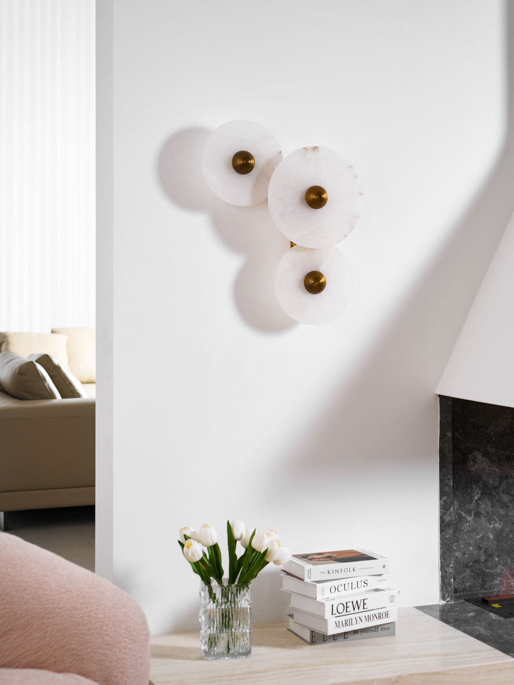 Galvessa Alabaster Wall Lamp