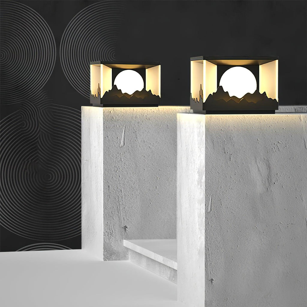 Ulmoria Metal Sunrise Outdoor Garden Light